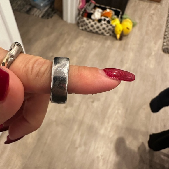 Silver Ring - Picture 3 of 5